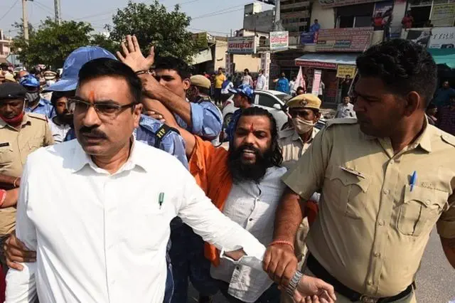 Pemrotes ditangkap di Gurgaon.