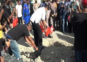 Polda Maluku Musnahkan Ribuan Liter Sopi Dan Narkotika