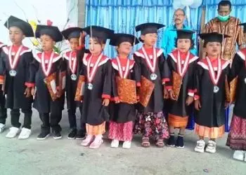 PAUD Mentari Kamarian Gelar Pelepasan dan Wisuda Siswa Angkatan III