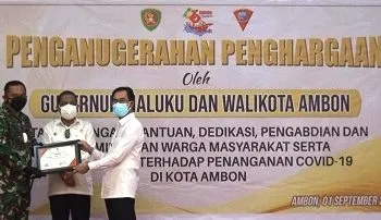 Walikota Beri Penghargaan Kepada 1.608 Relawan COVID-19