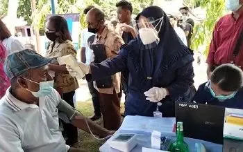 Pemkab Maluku Tengah Gelar Vaksinasi Massal Di Saparua