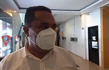 Kondisi Jalan Di Kawasan Terminal Transit Passo Rusak Parah