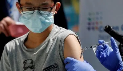 AS Izinkan Dosis Ketiga Vaksin COVID-19 Pfizer Untuk Anak Usia 12-15 Tahun
