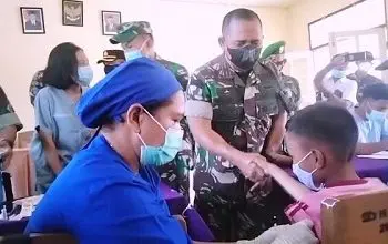 Danrem 151 Binaya Tinjau Vaksinasi Anak Di Saparua