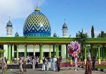 Sholat Id Mesjid Agung Al-Buruuj Namlea Dipadati Ratusan Warga