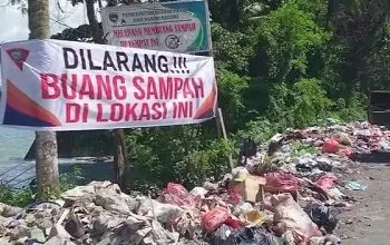 Pemkot Ambon Tutup Lokasi Pembuangan Sampah Pasar Minggu Passo