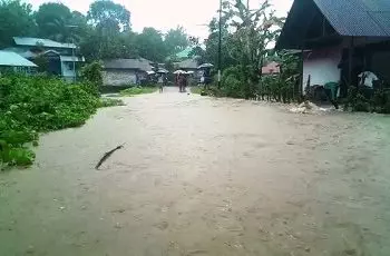 Puluhan Rumah di Kamarian Terendam Banjir, Belum Ada Bantuan Tanggap Darurat