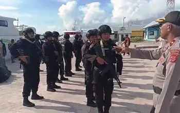 Cegah Bentrok Susulan Polres Malra Kirim Satu Peleton Brimbob ke Elat