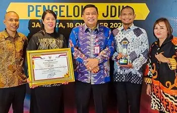 Kota Ambon Raih Penghargaan Terbaik III Nasional Pengelola JDIH