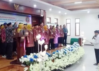 Lantik Pengurus IPPMA, Pj Walikota Minta Pedagng Dukung Kebijakan Pemkot