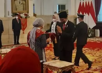 Presiden Jokowi Anugerahkan Gelar Pahlawan Nasional Kepada Lima Tokoh