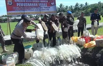 Polres Malteng Musnahkan 4,3 Ton Miras Tradisional