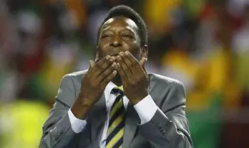 Legenda Sepak Bola Brasil Pele Meninggal Dunia