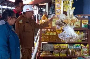 Pemkab Jayapura Sidak Bahan Pokok Jelang Nataru