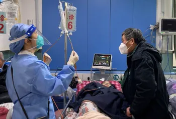 China Laporkan Lonjakan Besar Dalam Rawat Inap COVID