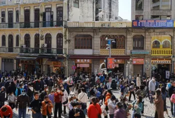 Wisatawan Memadati Pusat Perjudian Makau Selama Tahun Baru Imlek