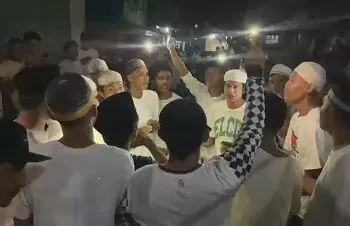 “Fatimah Putri Bapak Imam” Dendang Favorit Bangunkan Sahur di Kota Ambon