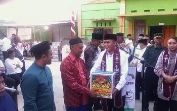 Safari Ramadhan, Pemkot Salurkan Dana Hibah UntukYayasan Cendekia Maluku