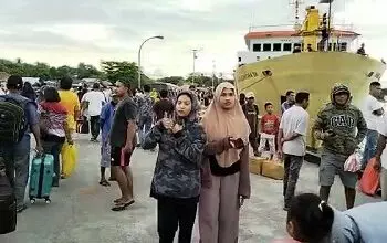 H-3 Mudik Idul Fitri Pemudik Mulai Meningkat di Pelabuhan Amahai