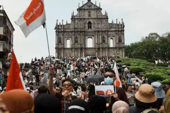 Turis Cina Memadati Pusat Perjudian Makau untuk Liburan Hari Buruh