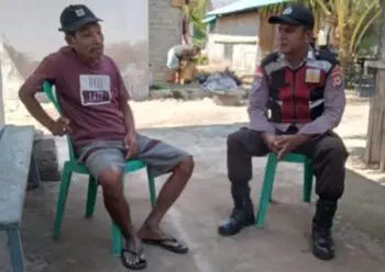 Sambangi Desa Bhabinkamtibmas Berikan Pelayanan Terbaik Kepada Masyarakat e1690799643383