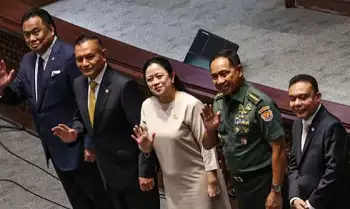 Ketua DPR Puan Maharani bersama Wakil – Wakil Ketua DPR dan Panglima TNI terpilih Jenderal TNI Agus Subiyanto