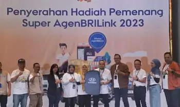 PT Bank Rakyat Indonesia (Persero) Tbk atau BRI memberikan hadiah kepada 