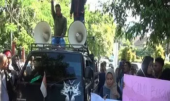 Demo Mahasiswa