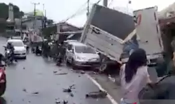 Kecelakaan lalu lintas di Jalur Puncak, Cisarua, Bogor