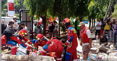 Tembok SPBU Pertamina Tebet di Jalan Prof Dr Soepomo, Tebet Barat, Jakarta Selatan