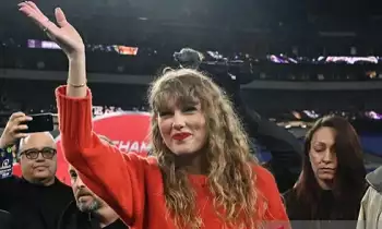 Penyanyi dan penulis lagu Amerika Serikat Taylor Swift