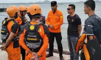 Unit Siaga Sar Serasan saat melakukan persiapan evakuasi