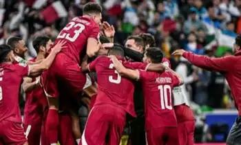 Selebrasi para pemain Qatar setelah timnya menang adu penalti lawan Uzbekistan