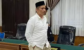 Bupati nonaktif Kepulauan Meranti Muhammad Adil