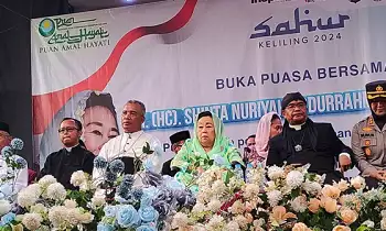 Shinta Nuriyah Abdurrahman Wahid memberikan ceramahnya kepada masyarakat lintas agama