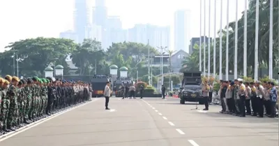 Suasana apel persiapan pengamanan aksi di depan gedung DPR/MPR RI