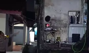 Rumah di Kelurahan Babakan, Kota Bogor mengalami kerusakan parah akibat ledakan tabung gas Elpiji