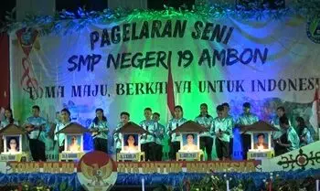 SMPN 19