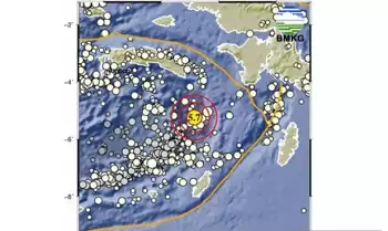 Peta pusat gempa bumi berskala 5,7 magnitudo pada koordinat 5,24° LS ; 131,15° BT, Laut Banda, Tual, Maluku