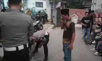 Polisi melakukan olah TKP di di Desa Gunung Menyan, Cibungbulang, Kabupaten Bogor