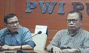 ketua umum pwi hendry ch bangun 169