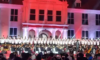 Kementerian Pendidikan Kebudayaan Riset dan Teknologi (Kemendikbudristek) mendekatkan musik orkestra kepada masyarakat melalui Konser Kemerdekaan Gita Bahana Nusantara 2024 di Taman Fatahillah Kota Tua, Jakarta Pusat pada Sabtu (10/8/2024)