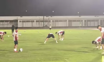 Pemain tim nasional Indonesia menjalani latihan resmi di Stadion Madya Gelora Bung Karno, Jakarta, Senin (9/9/2024)