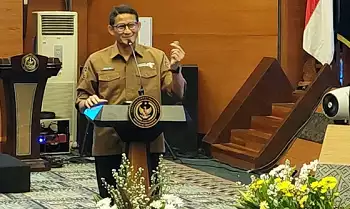 Menteri Pariwisata dan Ekonomi Kreatif Sandiaga Salahuddin Uno dalam acara peluncuran buku 