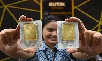 antarafoto harga emas antam turun 220824 ies 8 1