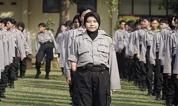 siswa sekolah polisi wanita sepolwan ri nur fatia azzahra 169