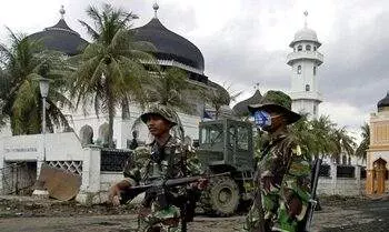 masjid baiturrahman aceh tahun 2005 kala diterjang tsunami 169