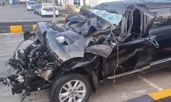 Kondisi mobil yang ditumpangi anggota DPR Alamudin Dimyati Rois yang mengalami kecelakaan di Tol Pemalang-Batang pada Jumat (2/5/2025).