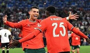 CR7