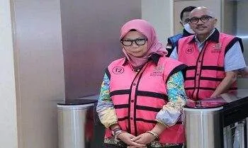 Tersangka SW (Sri Wahyuningsih) selaku Direktur Sekolah Dasar Direktorat PAUD Pendidikan Dasar dan Pendidikan Menengah Kemendikbudristek Tahun 2020–2021 dan MUL (Mulyatsyah) selaku Direktur Sekolah Menengah Pertama (SMP) Direktorat PAUD Pendidikan Dasar dan Pendidikan Menengah Kemendikbudristek Tahun 2020–2021 Ditetapkan sebagai Tersangaka kasus Cromebook.